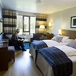 فندق Scandic Sunnfjord & 4*