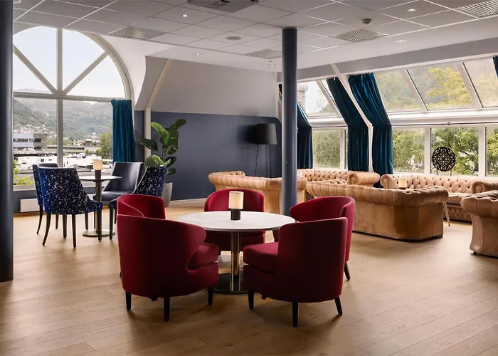 Scandic Sunnfjord & 4*