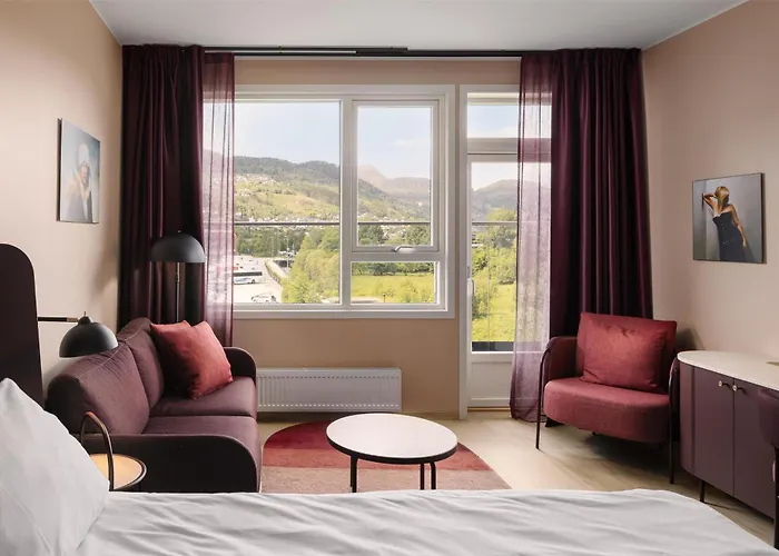 Отель Scandic Sunnfjord & Фёрде