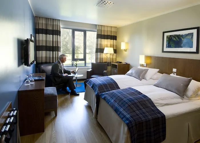 فندق Scandic Sunnfjord & 4*